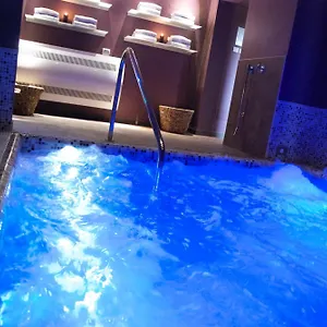 sovrana.riccione-hotels.org/